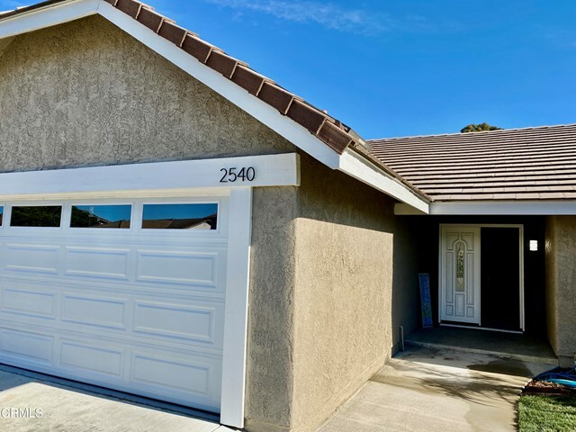 Property Photo:  2540 Warbler Avenue  CA 93003 