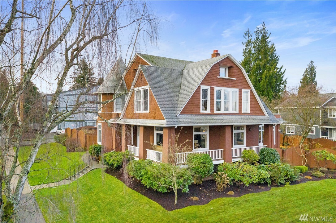 Property Photo:  502 N I St  WA 98403 