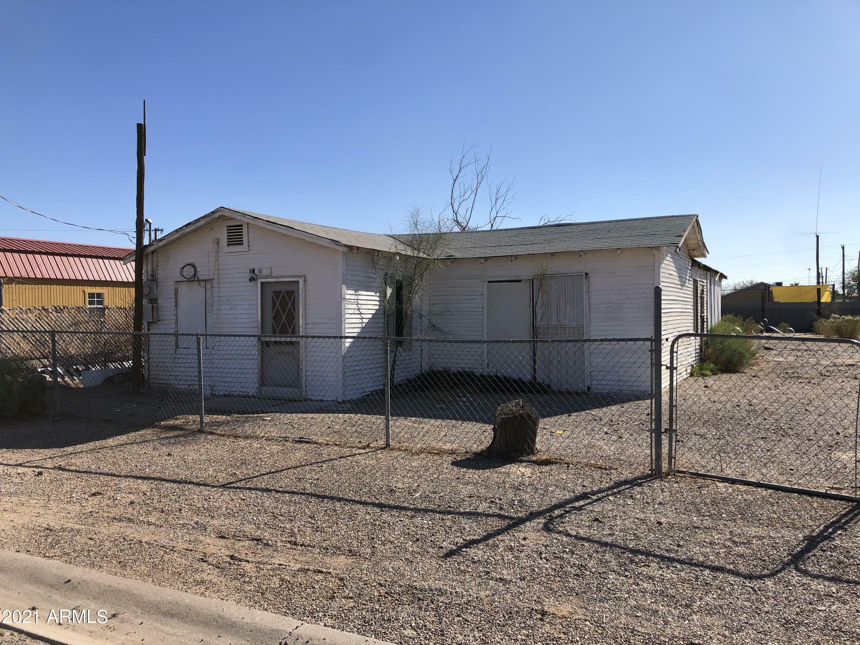 Property Photo:  107 E 8th Street  AZ 85131 