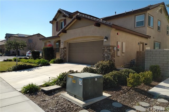 Property Photo: 17978 Deerberry Way CA 92407