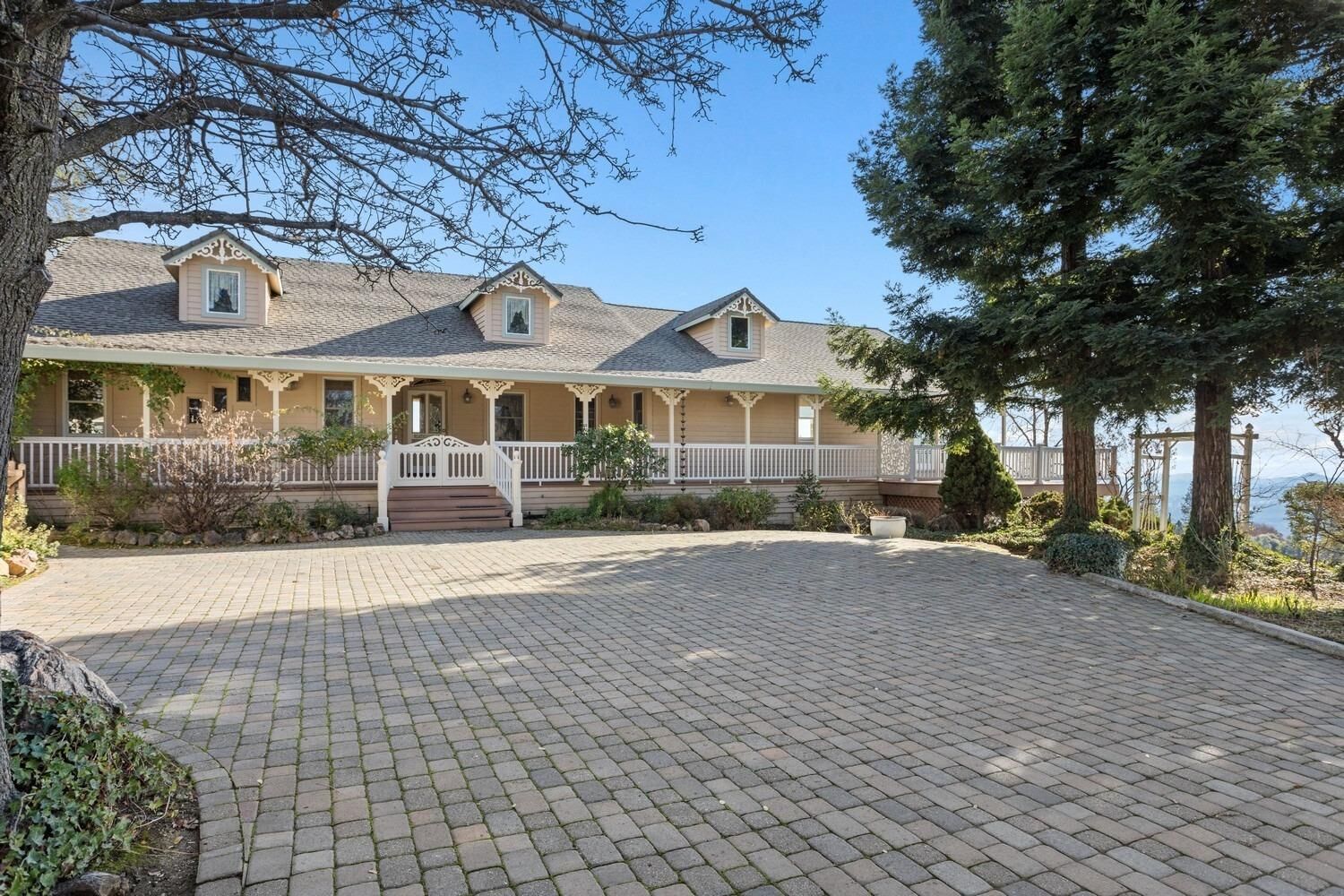 Property Photo: 4481 Sunnyside Drive CA 95682