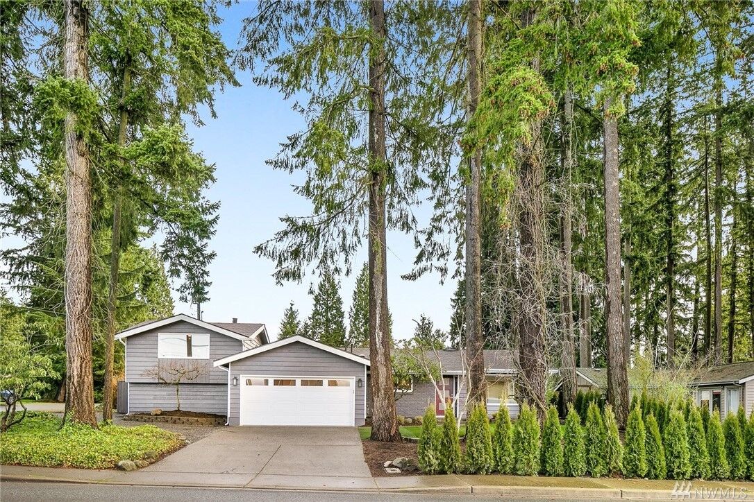 Property Photo: 23629 45th Ave SE WA 98021