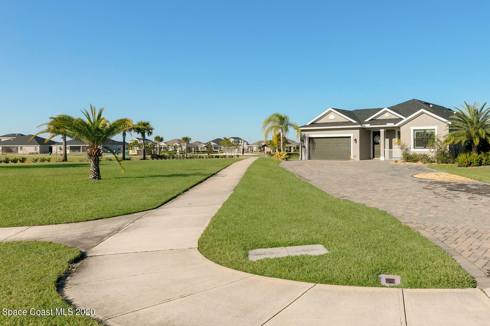 Property Photo:  2801 Casterton Drive  FL 32940 