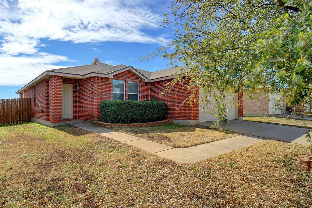 Property Photo: 645 Granite Ridge Drive TX 76179