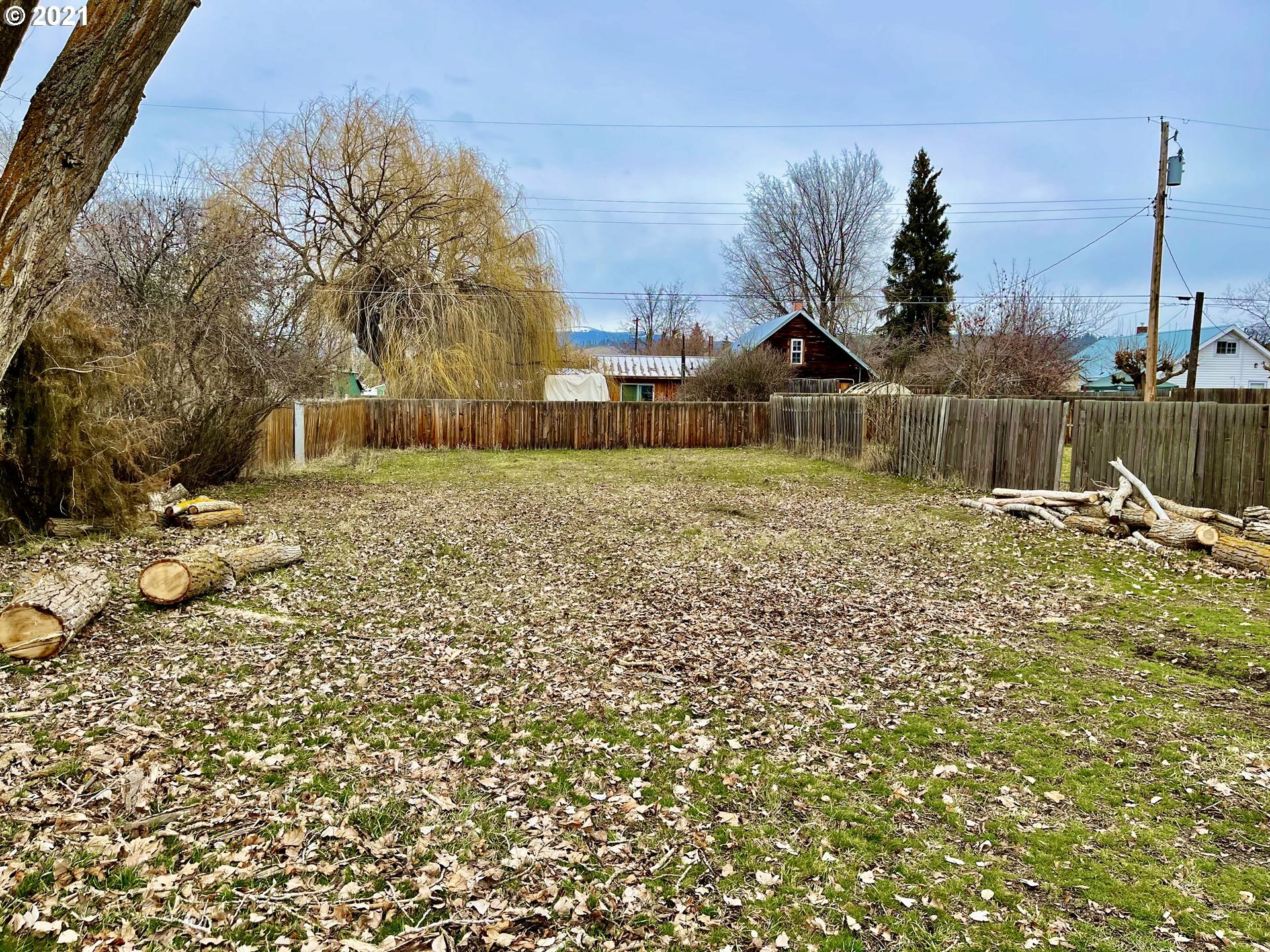 Property Photo:  419 W Darland  WA 98620 