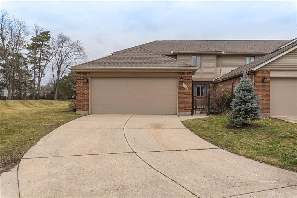 Property Photo: 759 Hidden Circle OH 45458
