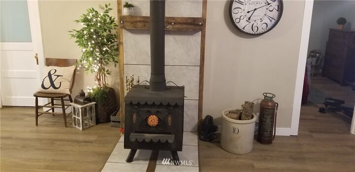 Property Photo: 56 Meinburg Road WA 99321