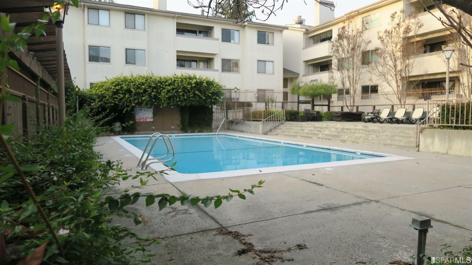 Property Photo:  39993 Fremont Boulevard 306  CA 94538 