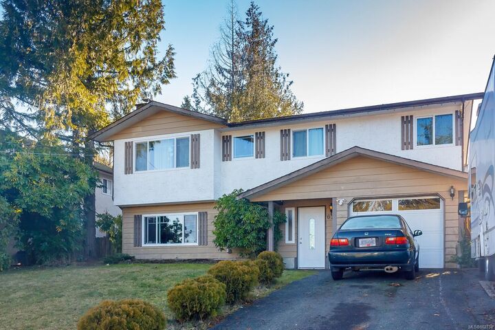 625 Walkem Rd — photo 1