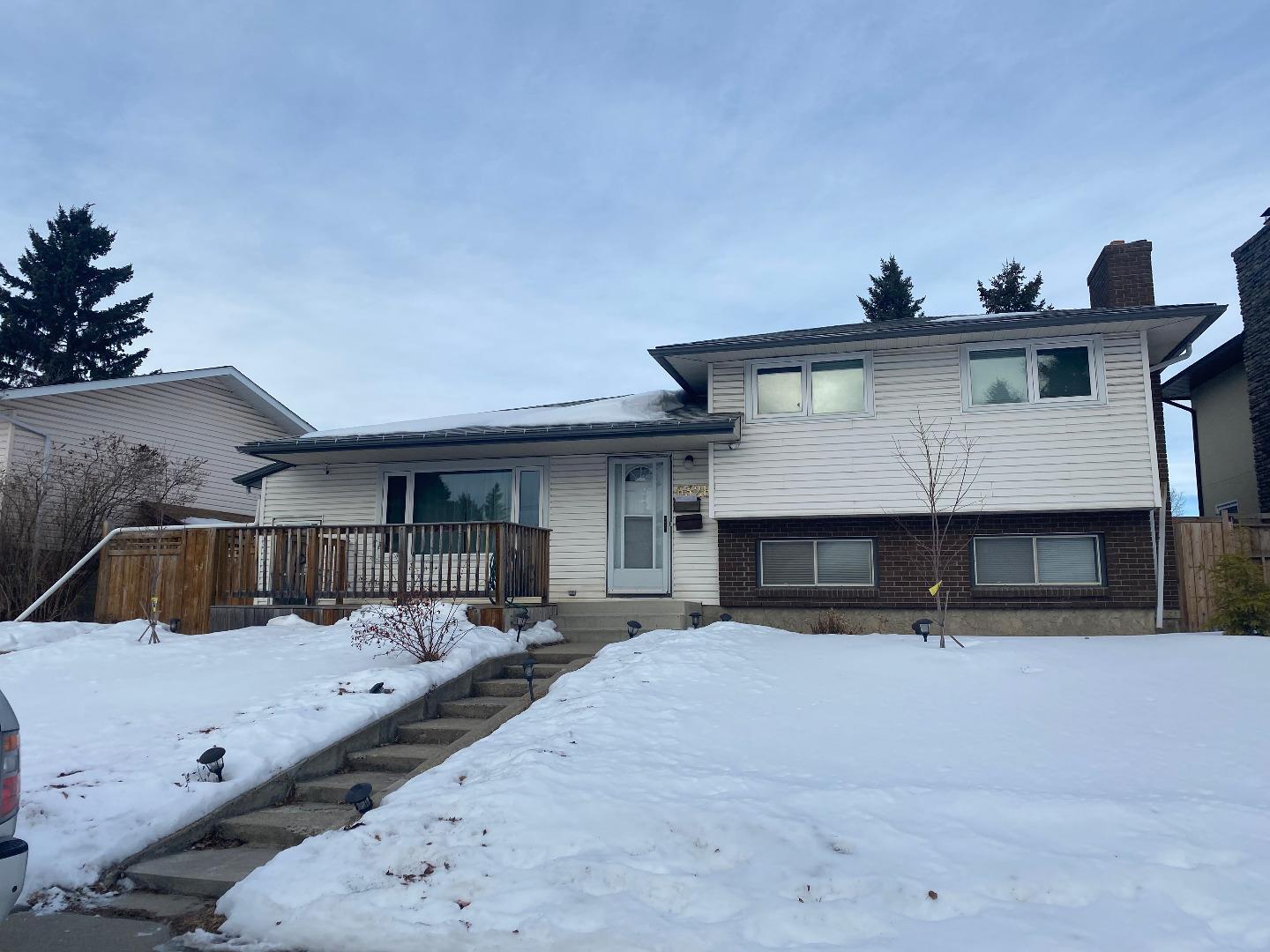 Property Photo: 6328 Pineridge Road NE AB T1Y 1M5