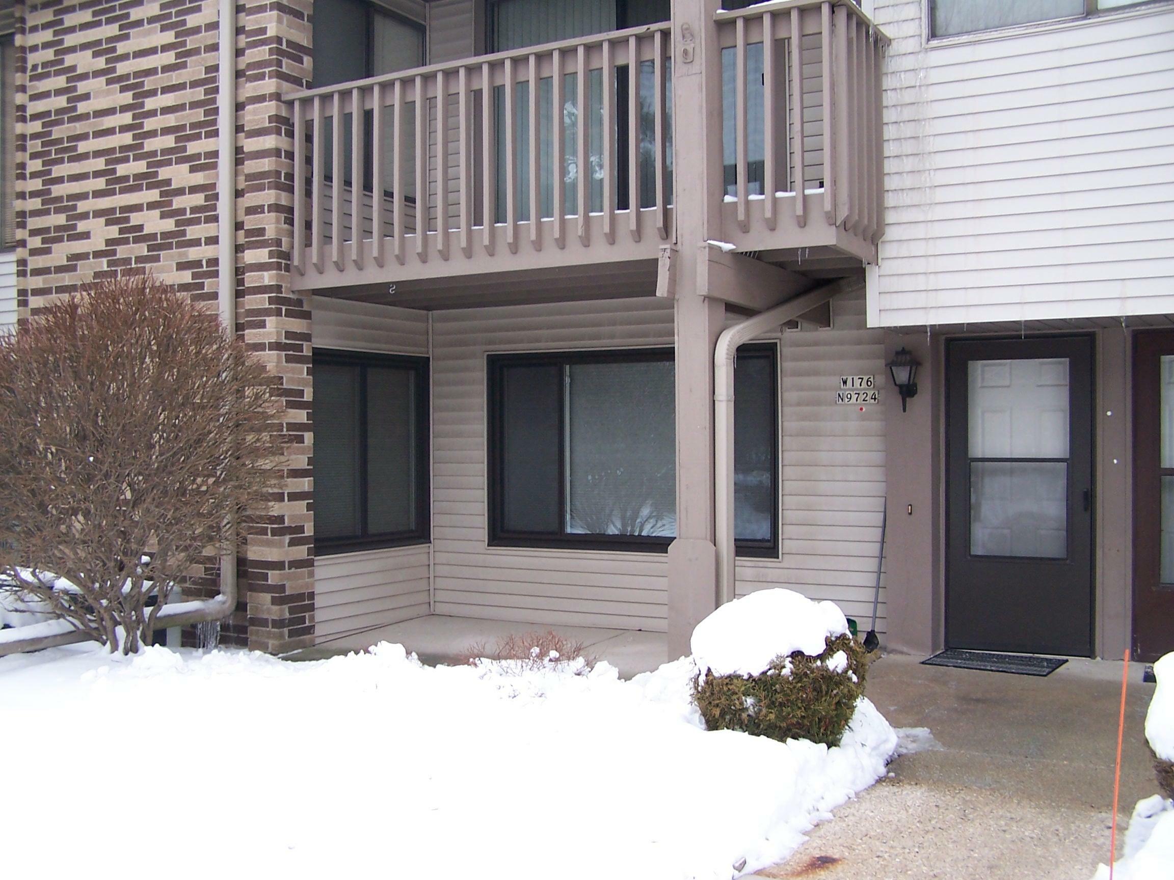 Property Photo:  W176n9724 Riversbend Cir  E  WI 53022 