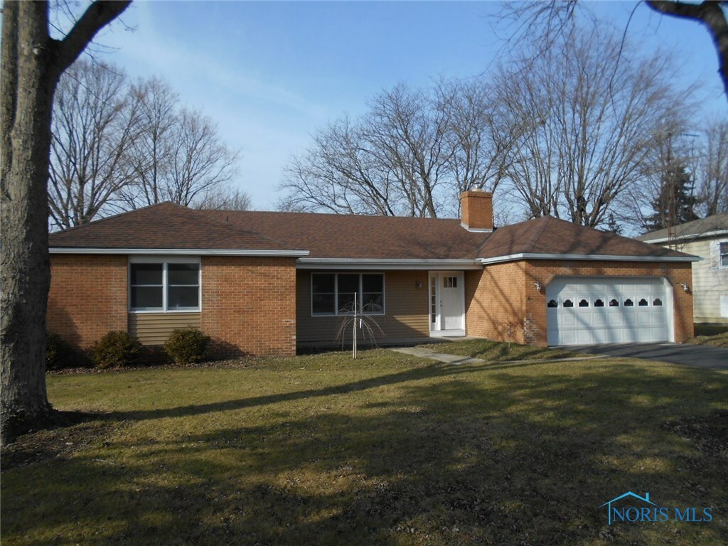 Property Photo:  2812 Gleneagle Drive  OH 45840 