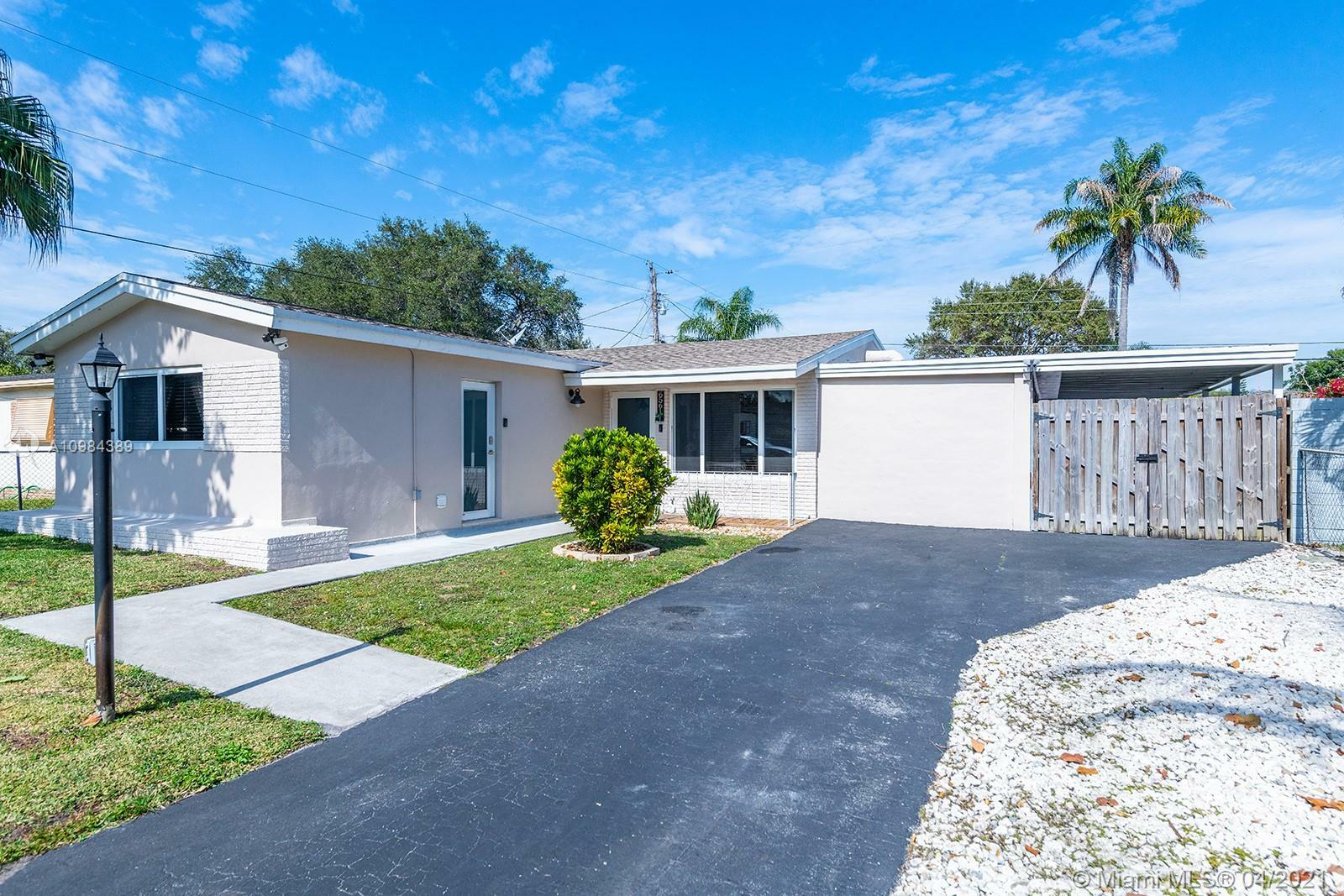 Property Photo:  6561 Scott St  FL 33024 