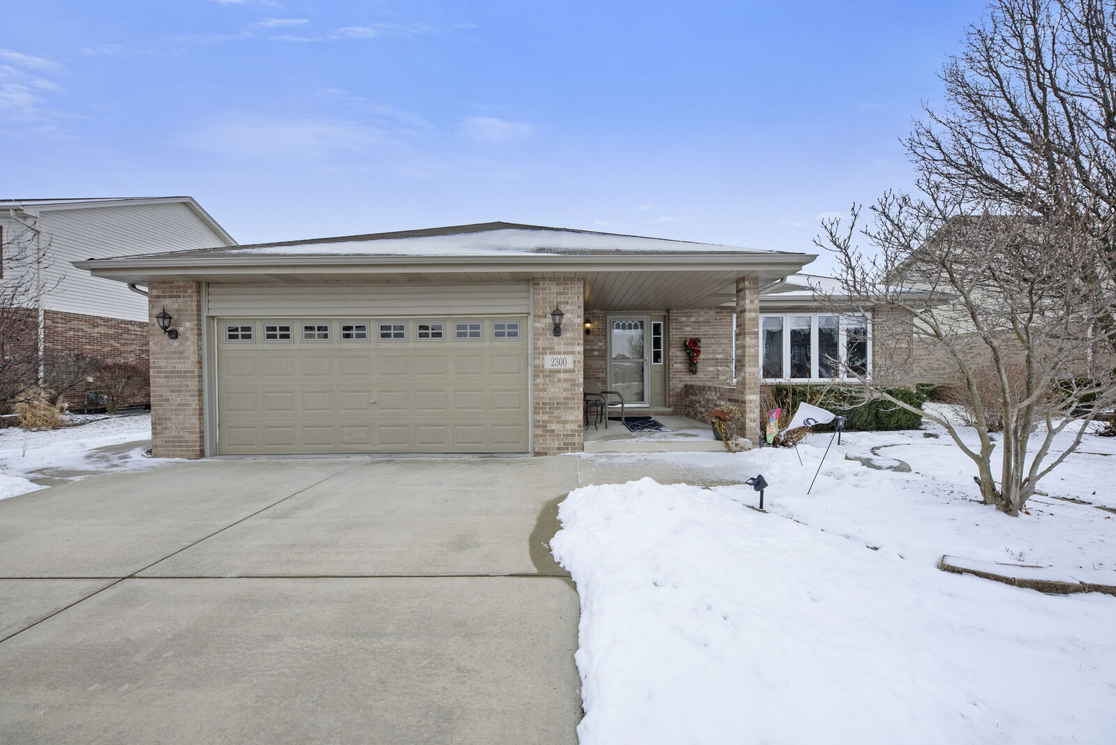 Property Photo: 2300 Cardinal Drive IL 60451