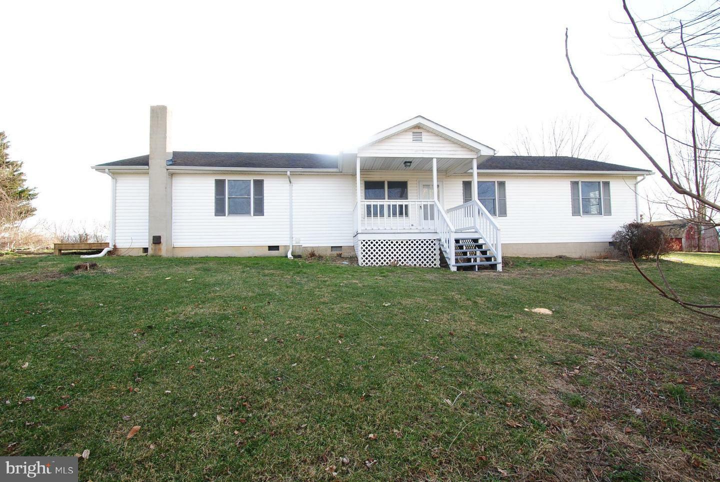 Property Photo:  332 Windy Hill  VA 22660 