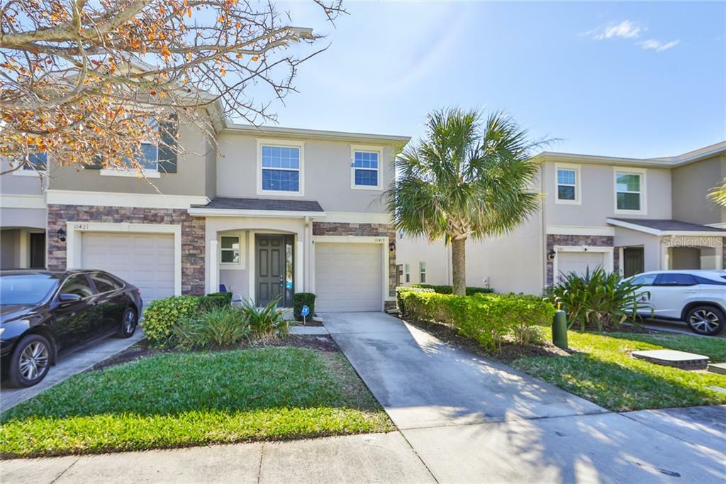 Property Photo:  10419 Red Carpet Court  FL 33578 