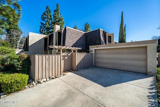 Property Photo:  2988 Dogwood Circle  CA 91360 