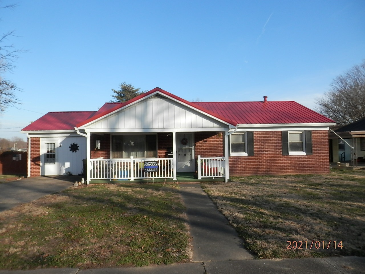 Property Photo:  448 16th Street  IN 47586 