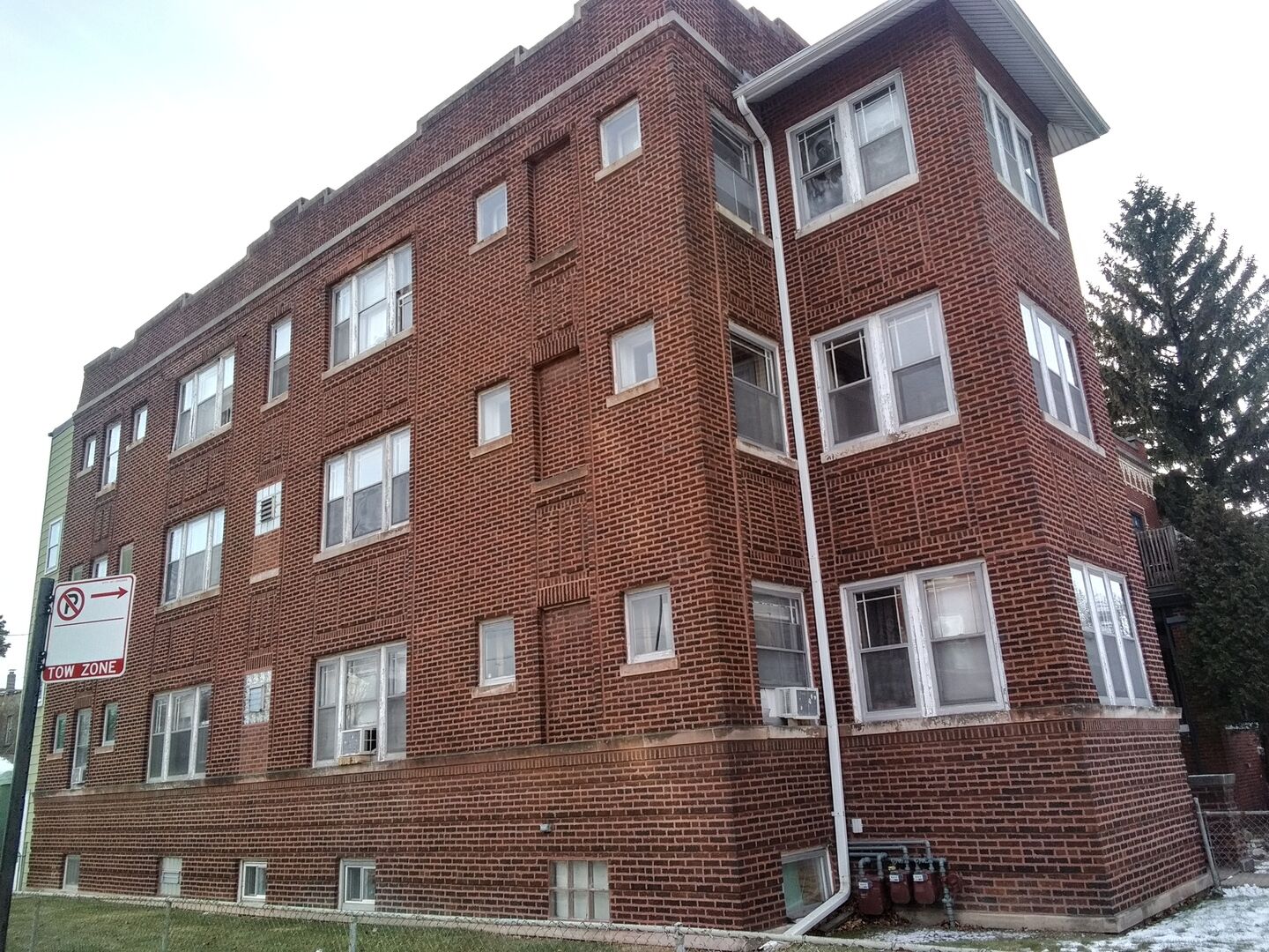 Property Photo:  5201 W Cullom Avenue  IL 60641 