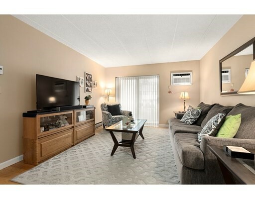 Property Photo: 131 Franklin St 301 MA 02180