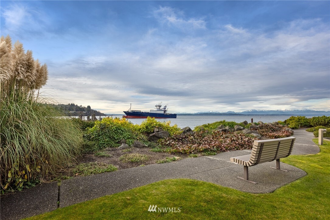 Property Photo:  6533 Seaview Avenue NW 210A  WA 98117 