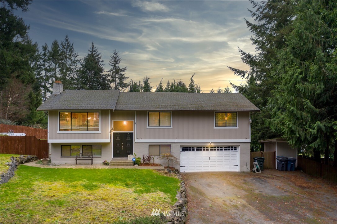 Property Photo: 4022 56th Street Ct NW WA 98335