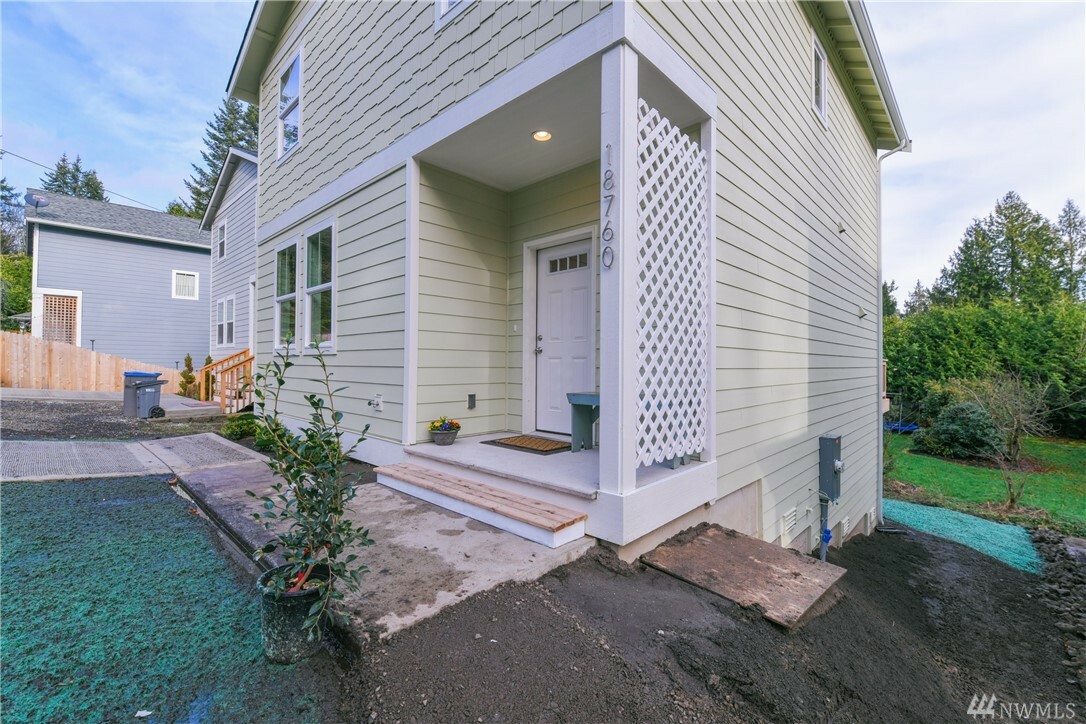 Property Photo:  18760 1st Ave NE  WA 98392 