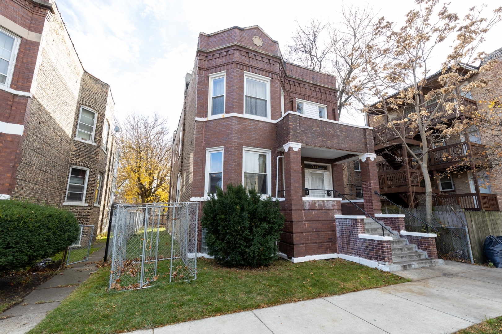 Property Photo: 1449 W 61st Street IL 60636