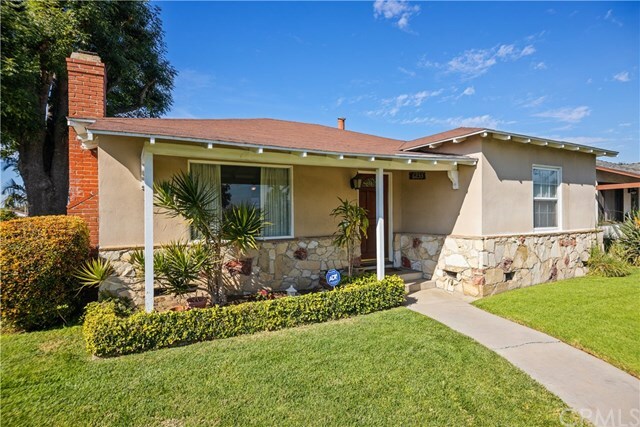 Property Photo:  6233 Norwalk Boulevard  CA 90606 