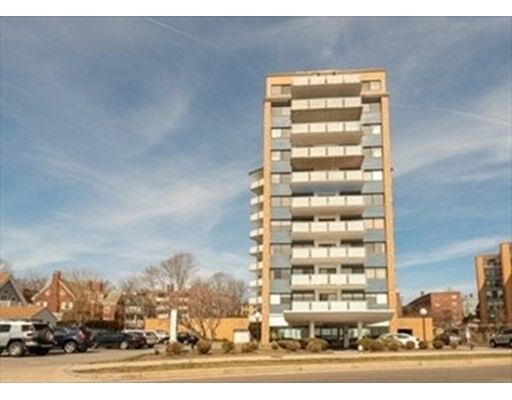 Property Photo:  300 Lynn Shore Dr 102  MA 01902 