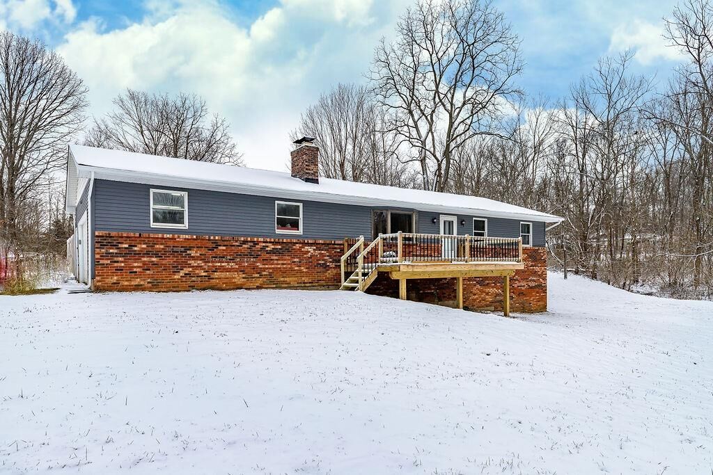 Property Photo:  973 W County Rd 550  IN 47353 