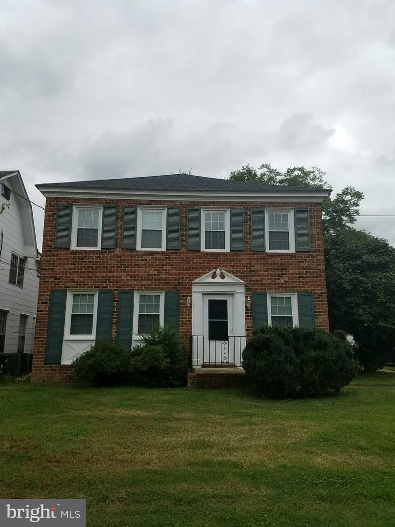 Property Photo:  1618 College Avenue B  VA 22401 