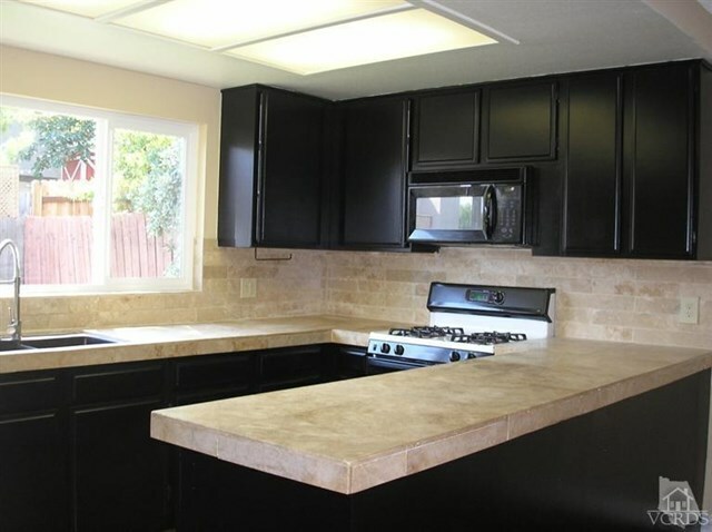 Property Photo:  140 Beech Road  CA 91320 