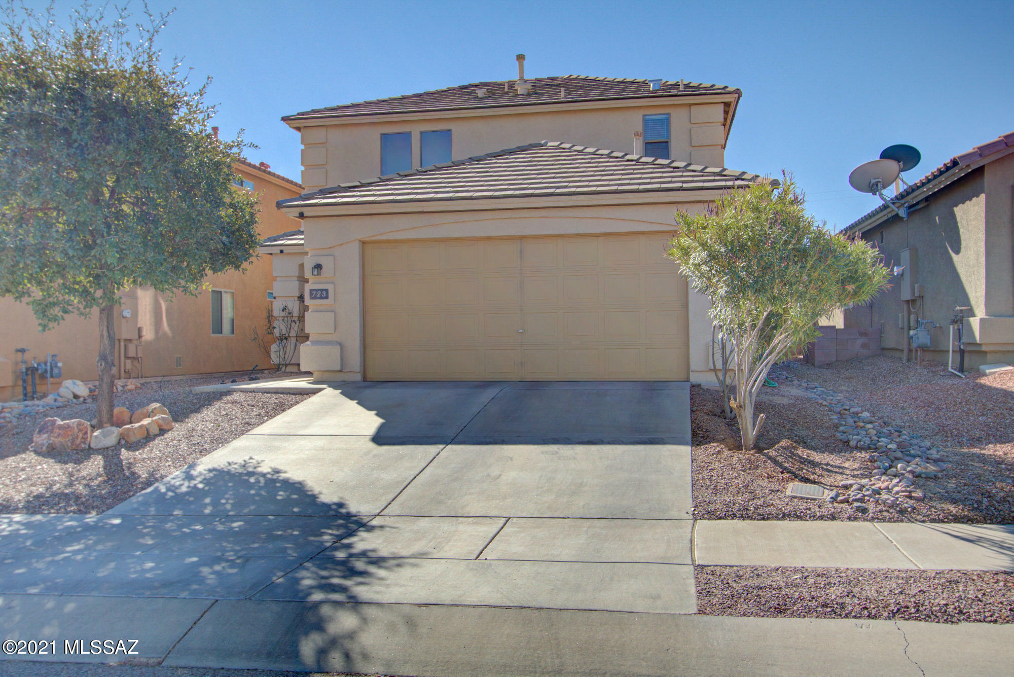 Property Photo:  723 W Firehawk Drive  AZ 85614 