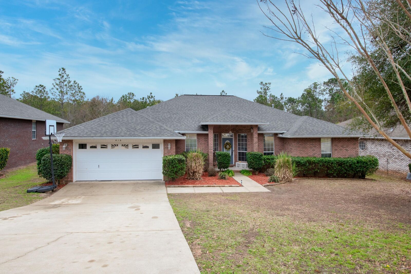 Property Photo: 416 Swift Fox Run FL 32536