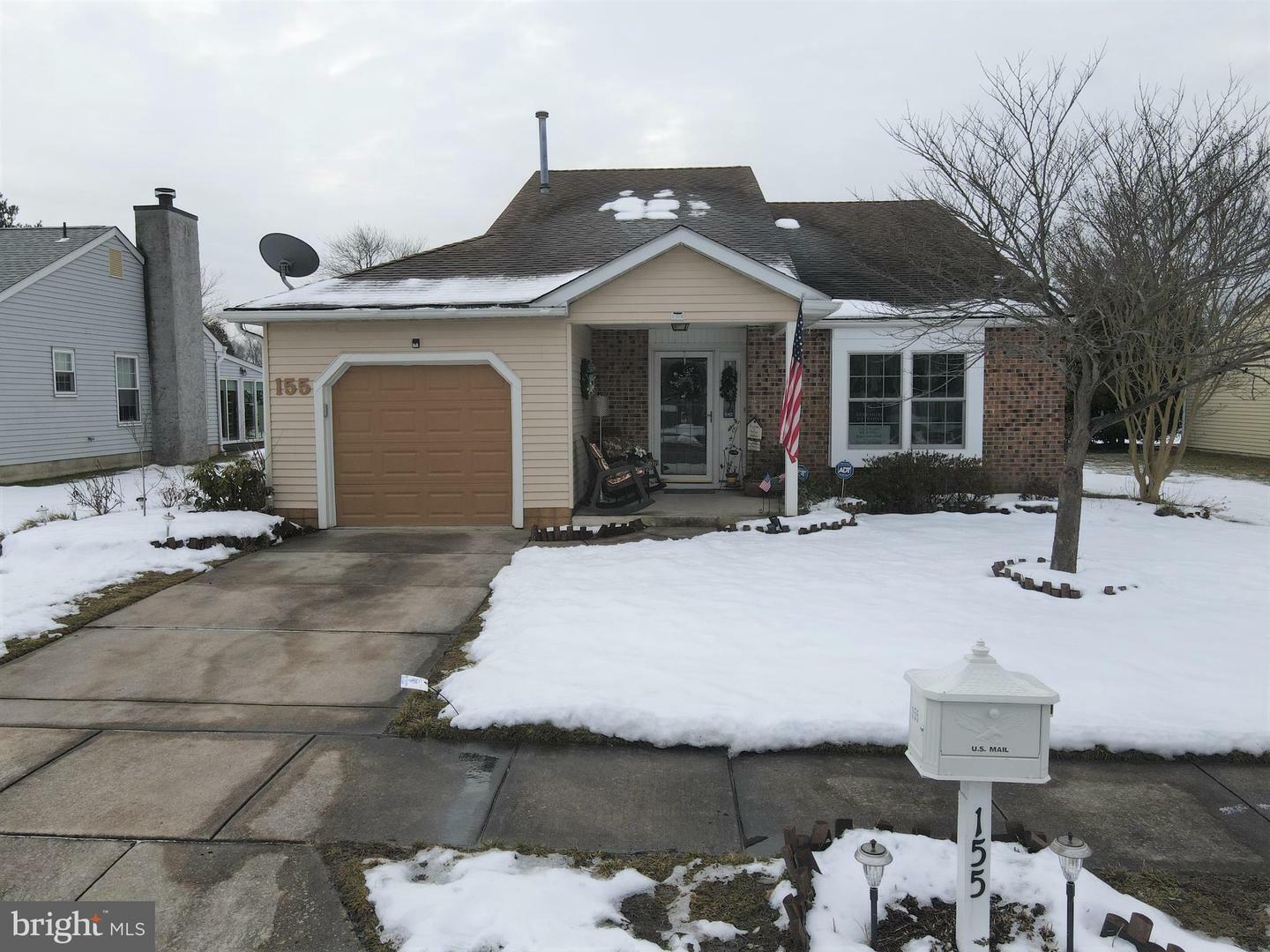 Property Photo:  155 Lakebridge Drive  NJ 08096 