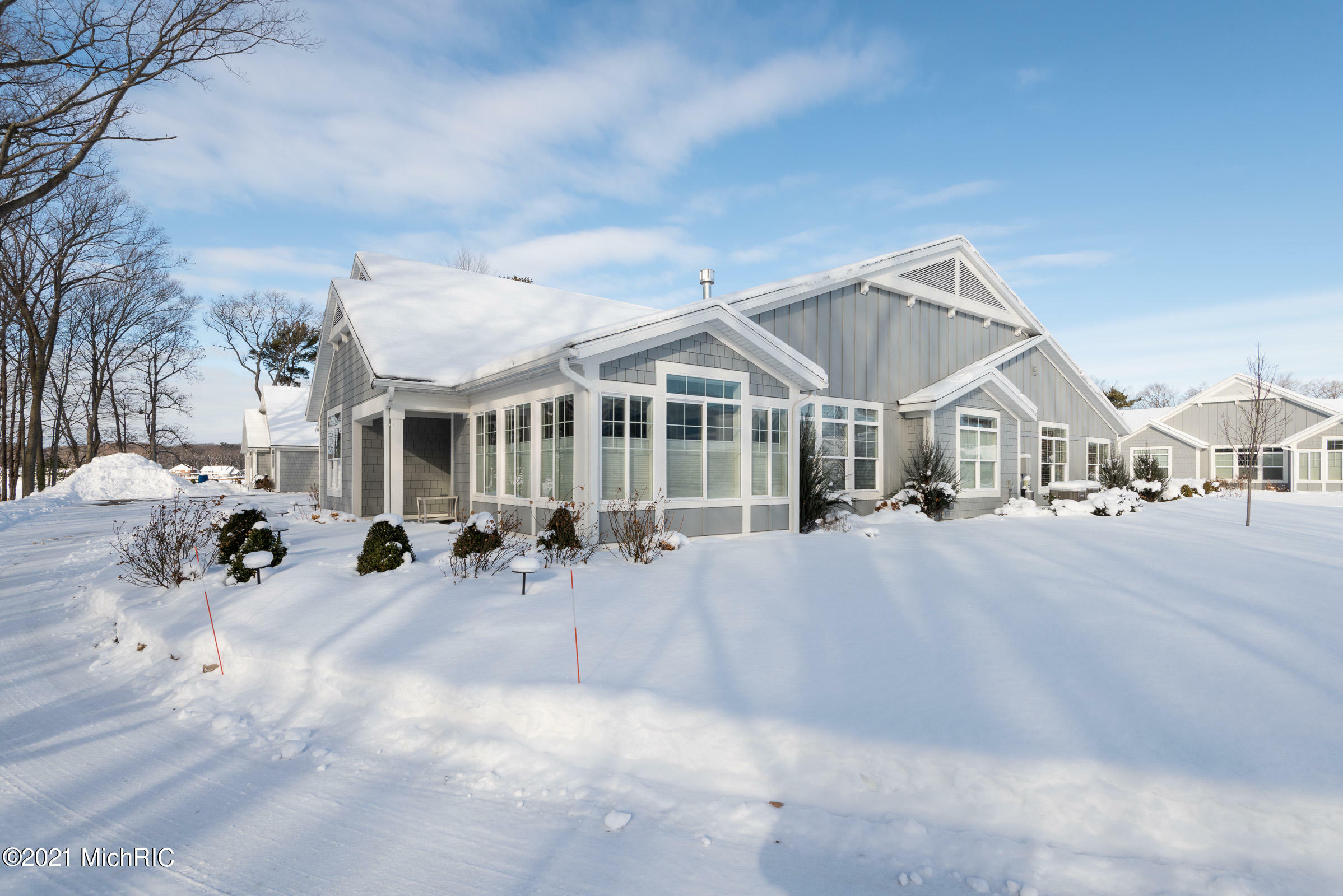 Property Photo:  252 Janes View Drive  MI 49424 