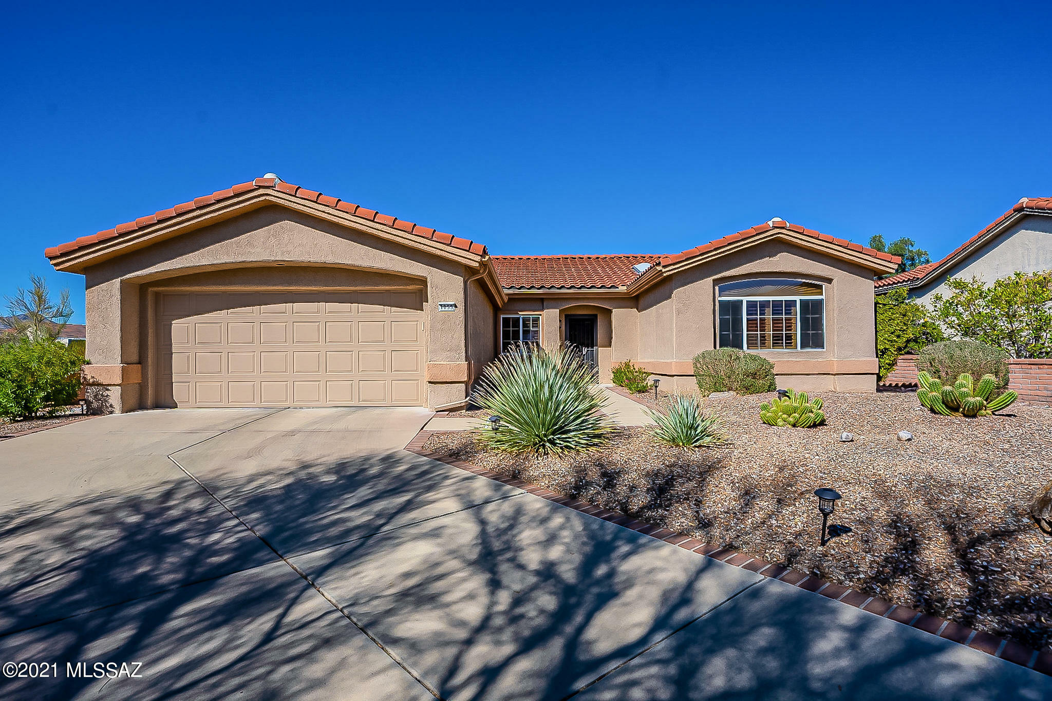 Property Photo:  1055 E Ritz Court  AZ 85755 