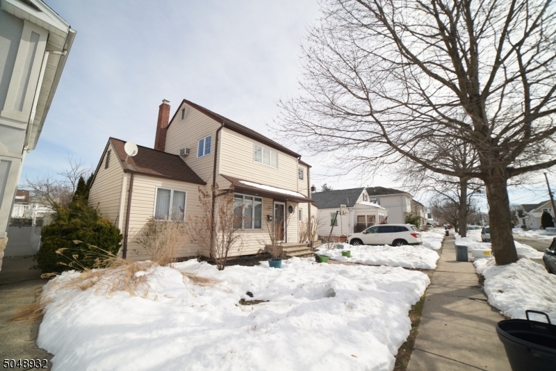 Property Photo:  39 McKenzie Ave  NJ 07073 