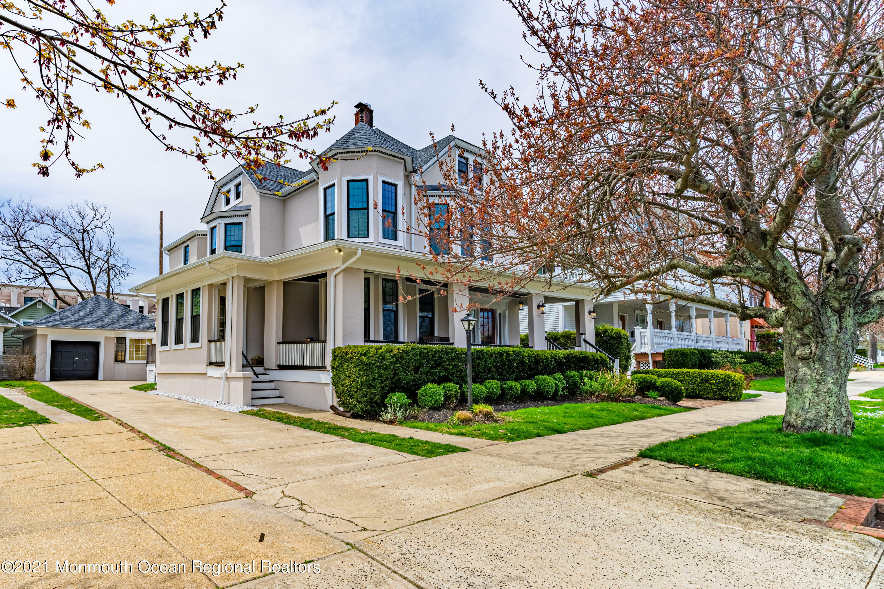 Property Photo:  404 Asbury Avenue  NJ 07712 