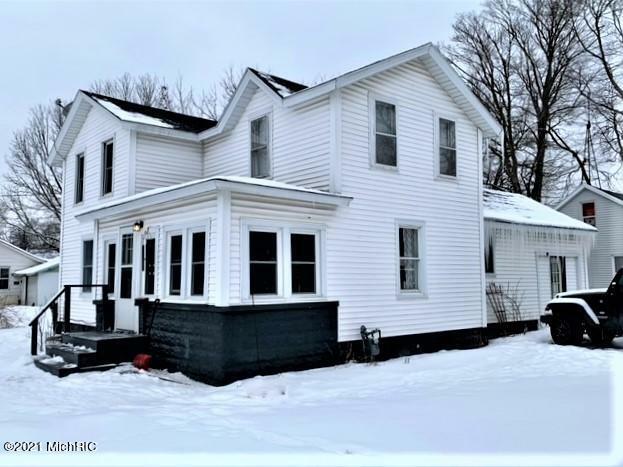 Property Photo:  107 Jay Street  MI 49047 