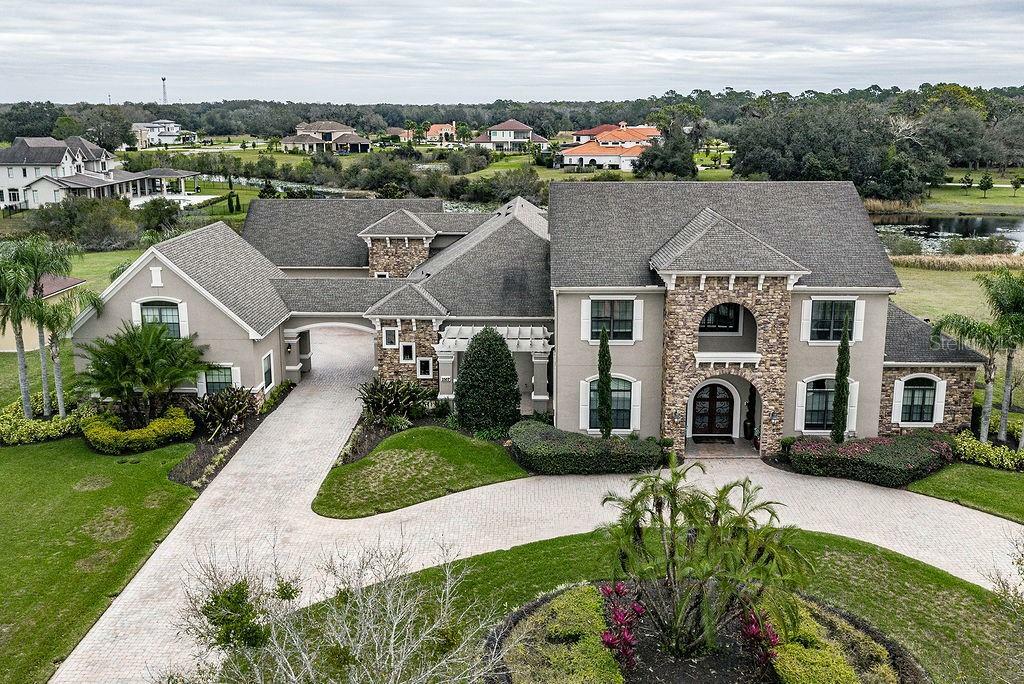 Property Photo: 2507 Tylers River Run FL 33559