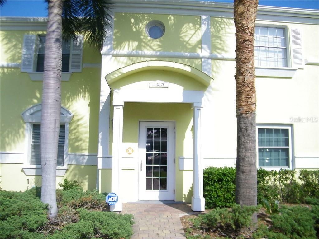 Property Photo:  123 Sea Horse Drive SE A  FL 33705 