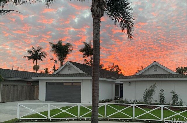 Property Photo:  22021 Catalina Circle  CA 92646 