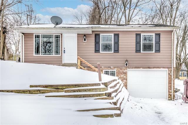 Property Photo: 413 Mill Street 62010