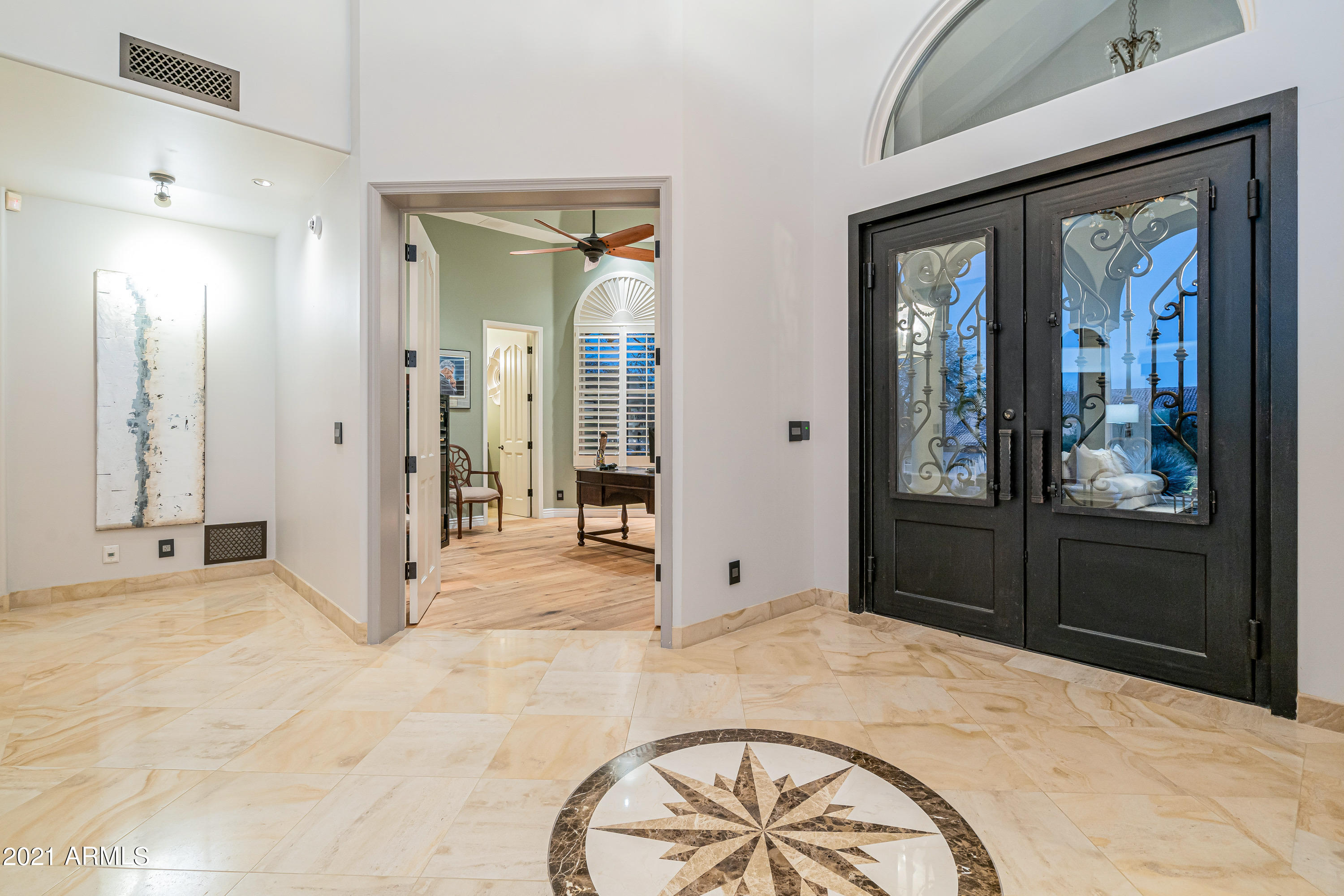 Property Photo: 9202 N 46th Street AZ 85028
