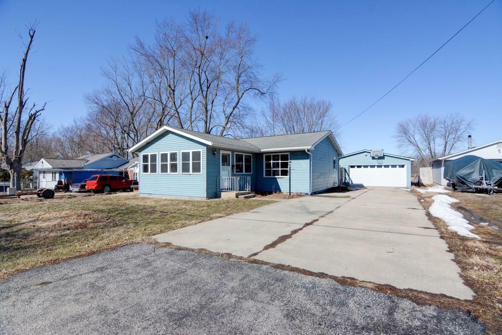 Property Photo:  1600 Garfield Avenue  IL 62526 