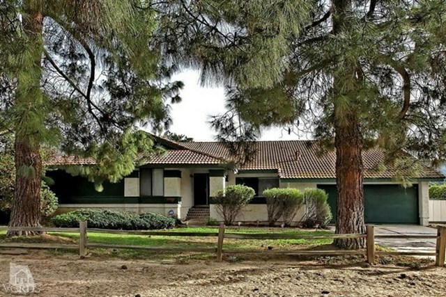 Property Photo:  1692 Meander Drive  CA 93065 