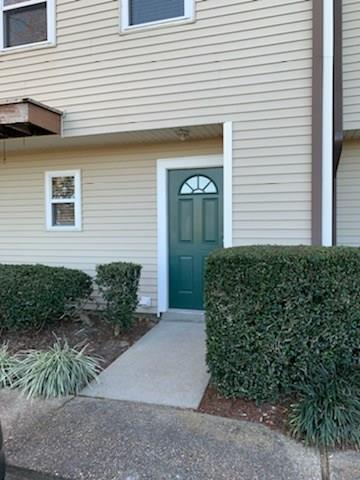 Property Photo: 1020 St Julien Drive 103 LA 70065