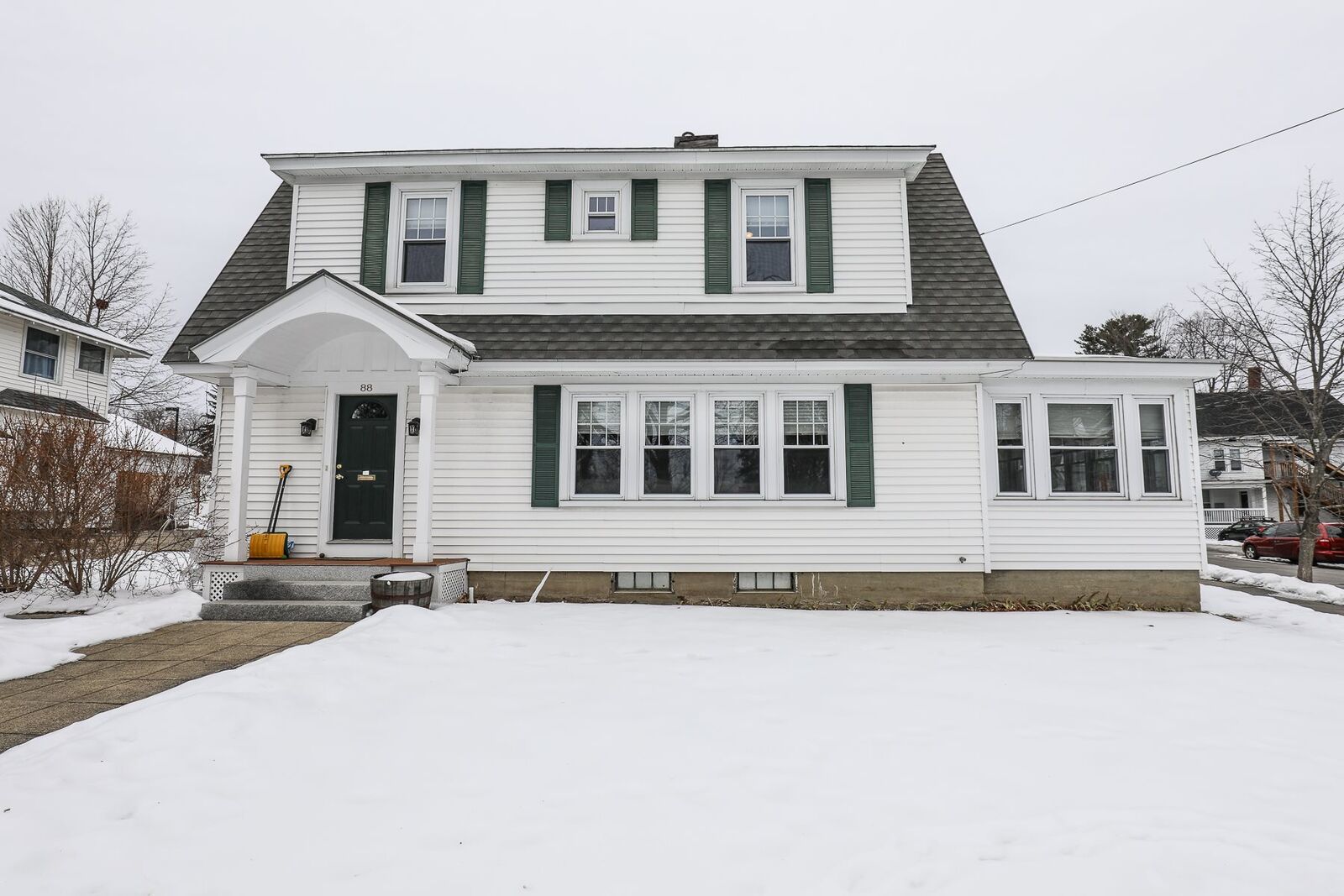 Property Photo:  88 Pleasant Street  NH 03301 